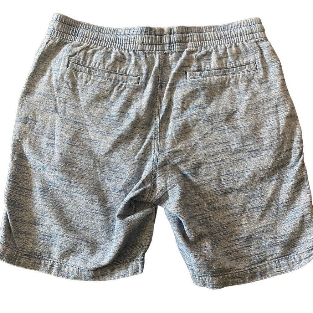 Old Navy Large drawstring shorts men’s - Picture 2 of 3